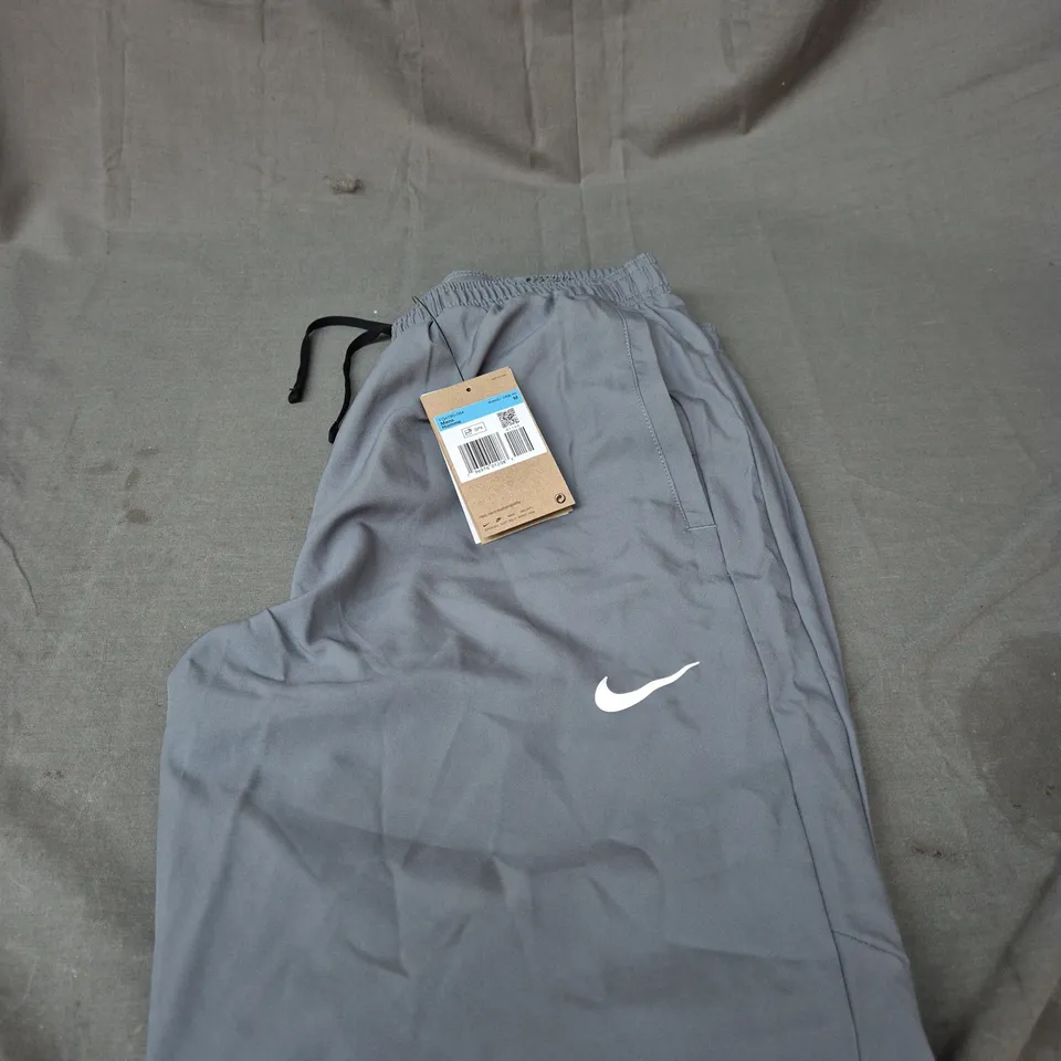 NIKE LOGO CASUAL TROUSERS SIZE M