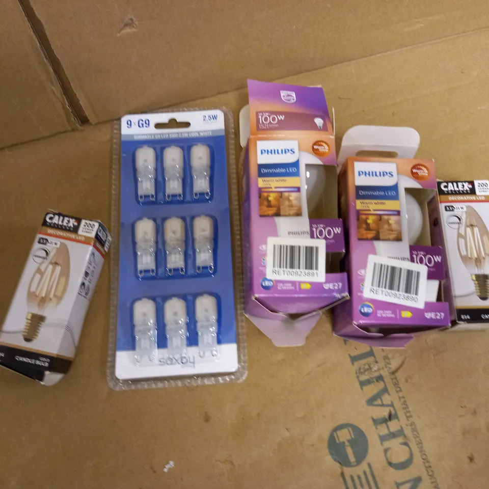 LOT OF APPROXIMATELY 5 ASSORTED LIGHT BULBS TO INCLUDE PHILIPS, CALEX, SAXBY ETC