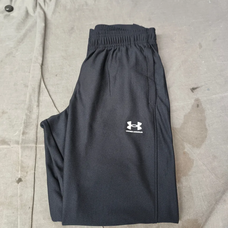 Under Armour Black Joggers - SIZE YM