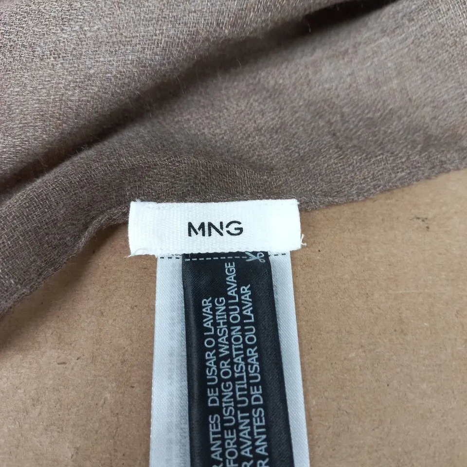 MNG BROWN KNIT SCARF – BRAND LABEL