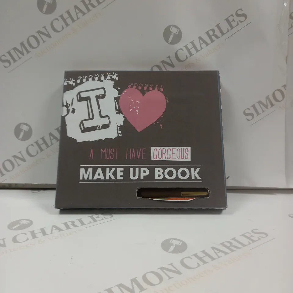 A MUST HAVE GORGOEUS MAKE UP BOOK 