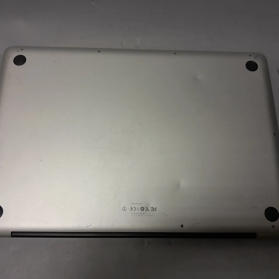 APPLE MACBOOK PRO - MODEL UNSPECIFIED 