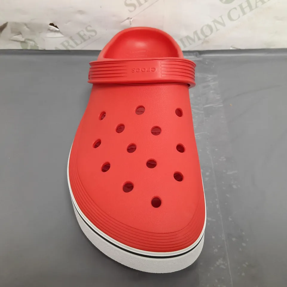 PAIR OF CROCS OFF COURT CLOGS IN RED UK M9/W10