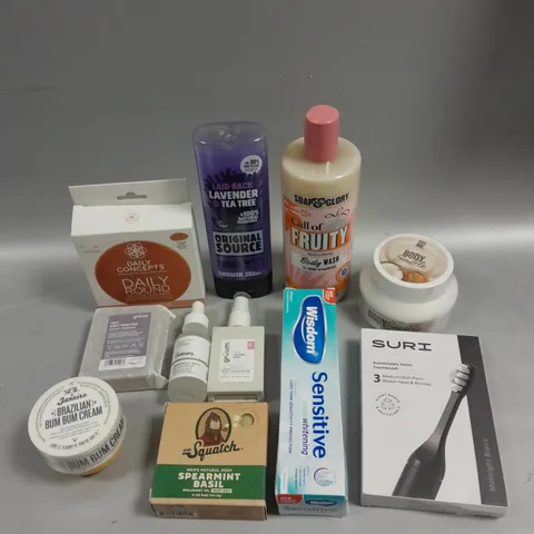 APPROXIMATELY 20 ASSORTED HEALTH & BEAUTY PRODUCTS TO INCLUDE DR SQUATCH SOAP, GRUUM CALMING SPRAY, SOAP & GLORY BODY WASH ETC