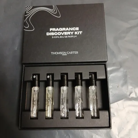 BOXED FRAGRANCE DISCOVERY KIT THOMSON CARTER 5 X 2ML