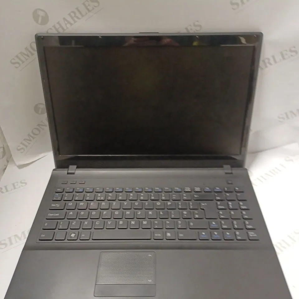 RM W76T NOTEBOOK LAPTOP