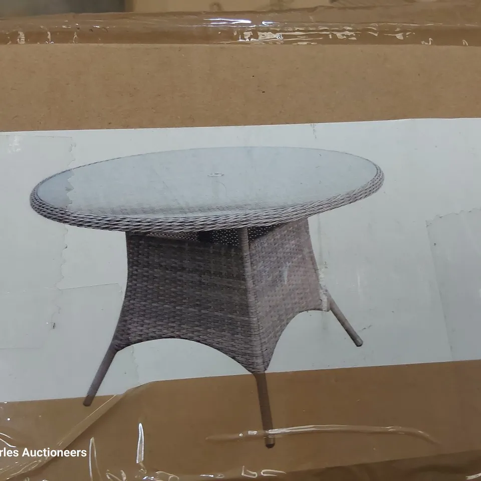 BOXED GOODHOME HAMILTON WICKER DINING TABLE 