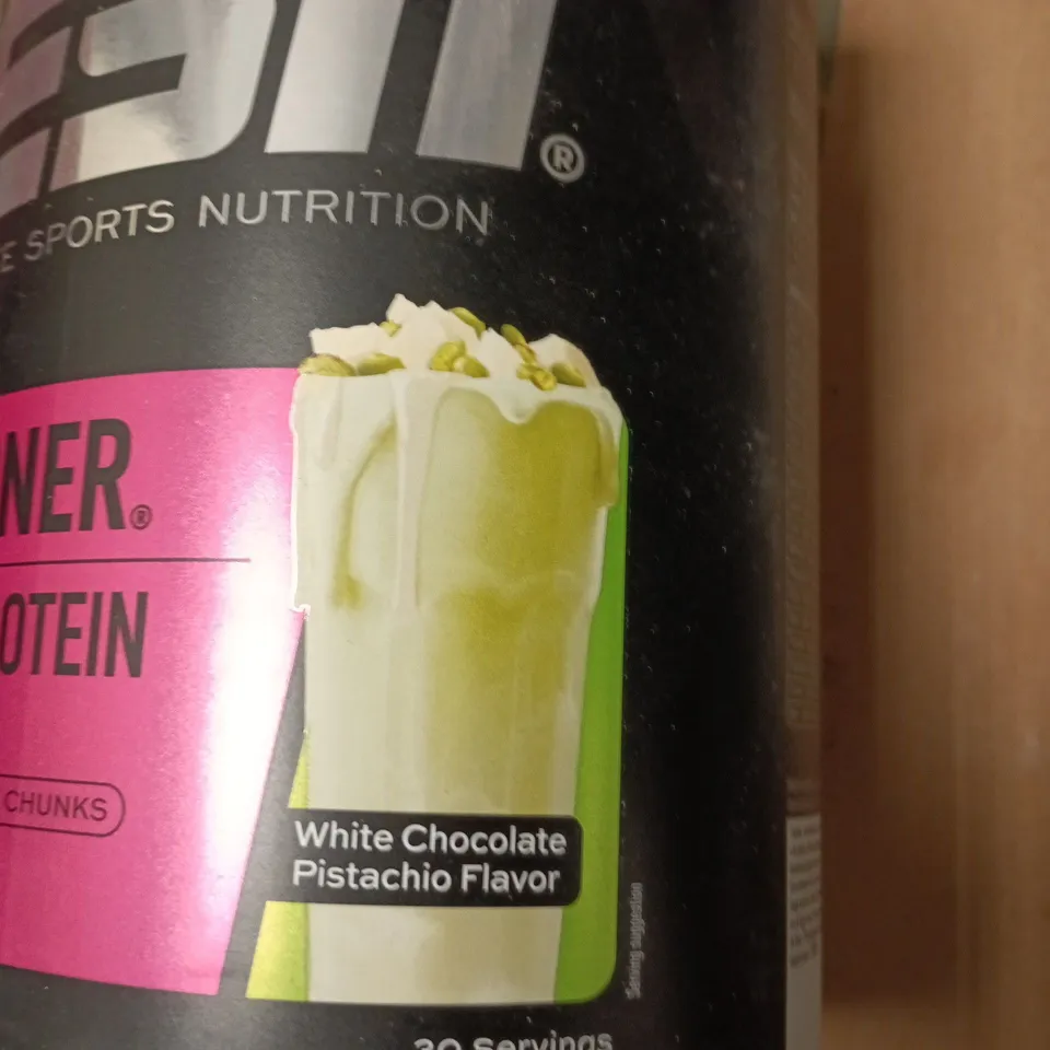 ESN DESIGNER WHEY PROTEIN – WHITE CHOCOLATE PISTACHIO FLAVOR, 30 SERVINGS