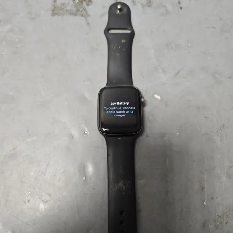 APPLE WATCH SERIES 4 