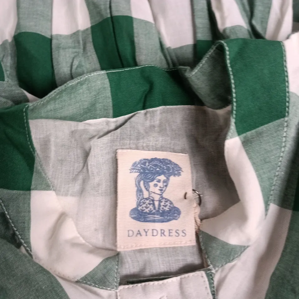 DAYDRESS INCA DRESS IN GREEN CHECK – SIZE S (UK SMALL)