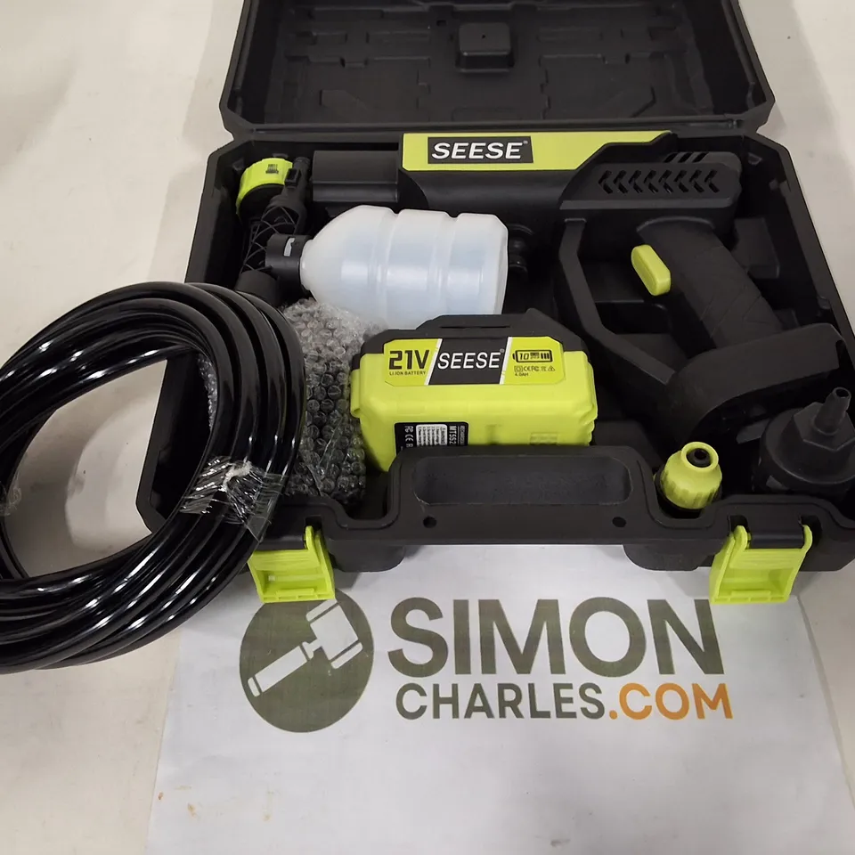 SEESE CORDLESS PRESSURE WASHER AND SINGLE PORT CHARGER BASE, BOTTLE PORTABLE WASHER