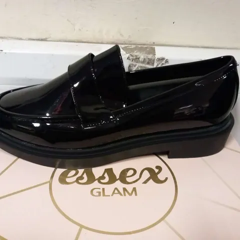 BOXED ESSEX GLAM BLACK PATENT SIZE 6