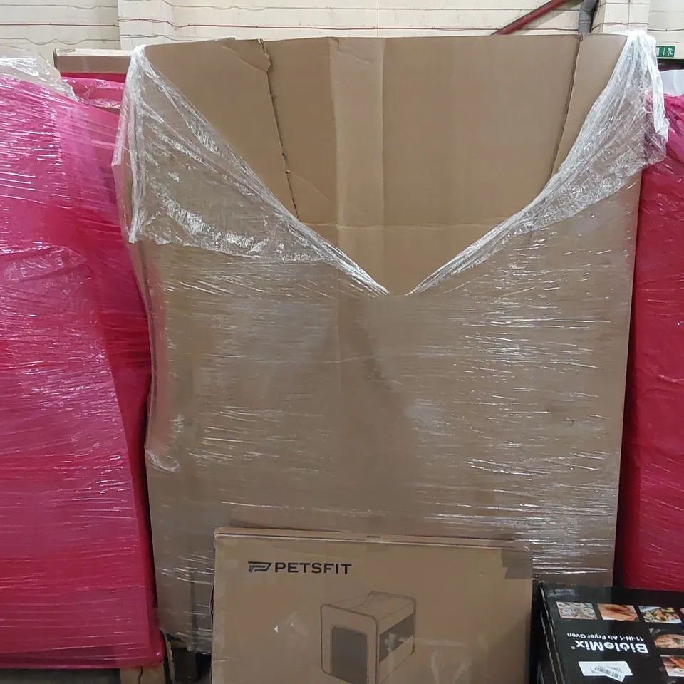PALLET OF ASSORTED ITEMS INCLUDING: AIR FRYER, KID'S METAL DETECTOR, ROLLER BLINDS, PORTABLE PET CRATE, BAMBOO WALL SHELF 