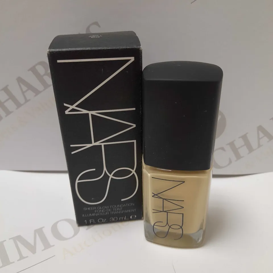 NARS SHEER GLOW FOUNDATION 30ML - LIGHT 1 SIBERIA