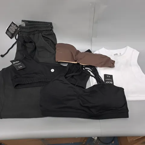 BOX OF APPROXIMATELY 5 CLOTHING ITEMS TO INCLUDE JOGGERS, SPORTS BRA, BIKINI TOP