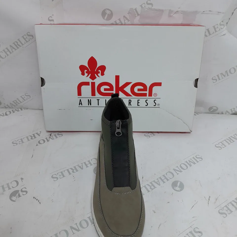 BOXED PAIR OF RIEKER HIGH TOP TRAINER GREEN SIZE 6.5