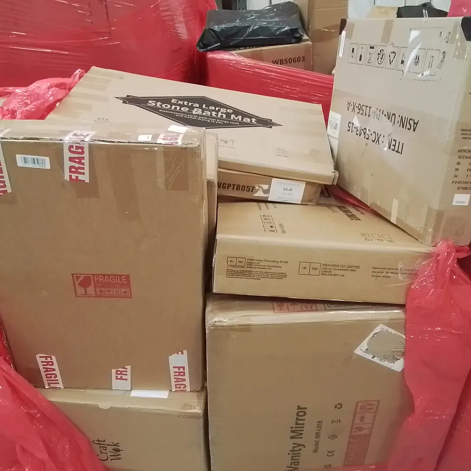 PALLET CONTAINING ASSORTED ITEMS INCLUDING: VANITY MIRROR, ROLLING CRATE, STONE BATH MAT, CRAFT WOK ECT