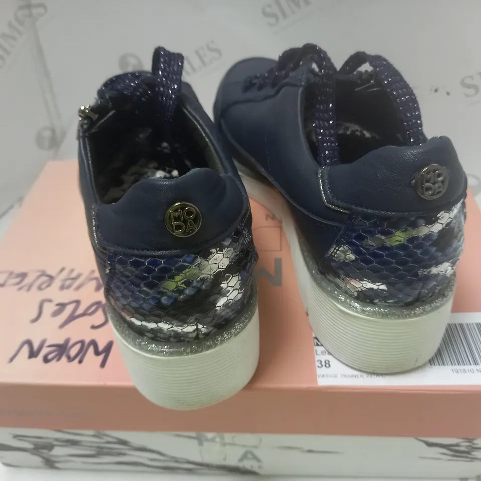 BOXED GENE NAVY LEATHER WEDGE TRAINER WITH LACE AND ZIP