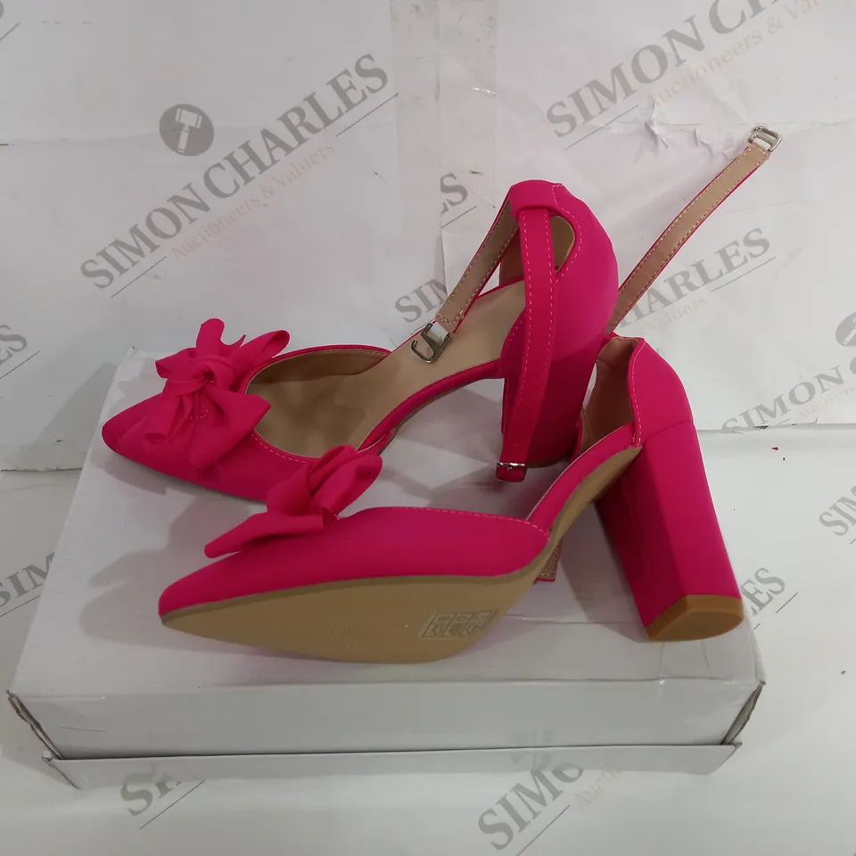BOXED PAIR OF PINK HEELS SIZE 36