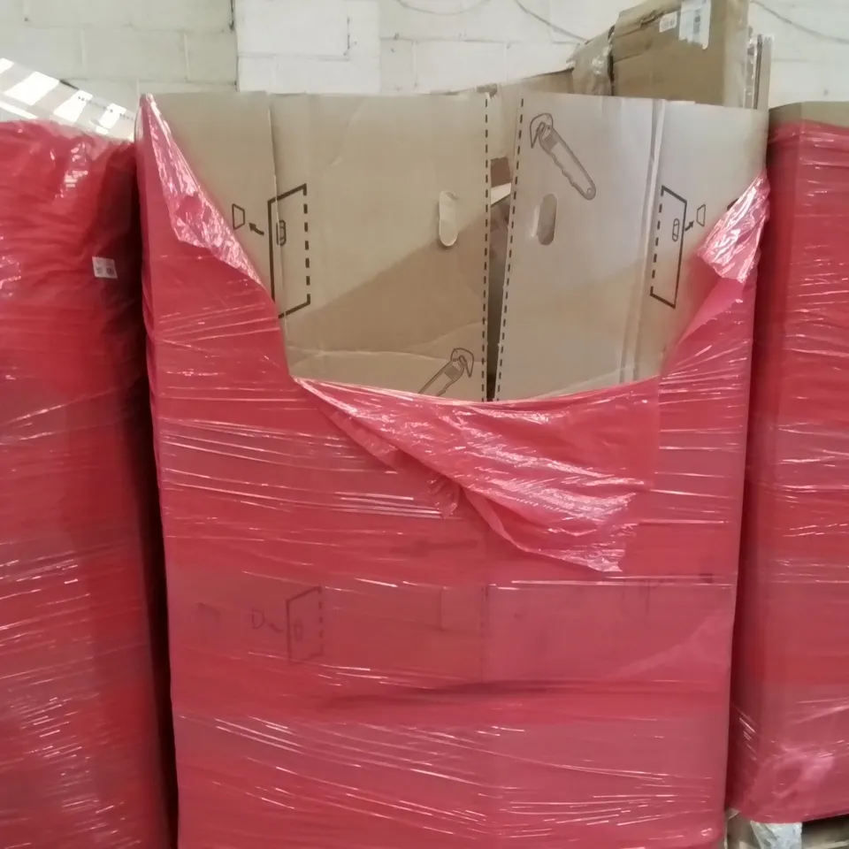 PALLET OF ASSORTED ITEMS TO INCLUDE: OFFICE CHAIR, DESK, UDREAMER RECORD PLAYER, RELAXATION FOOT SPA, BAGGED RADIATOR CLEANERS ECT