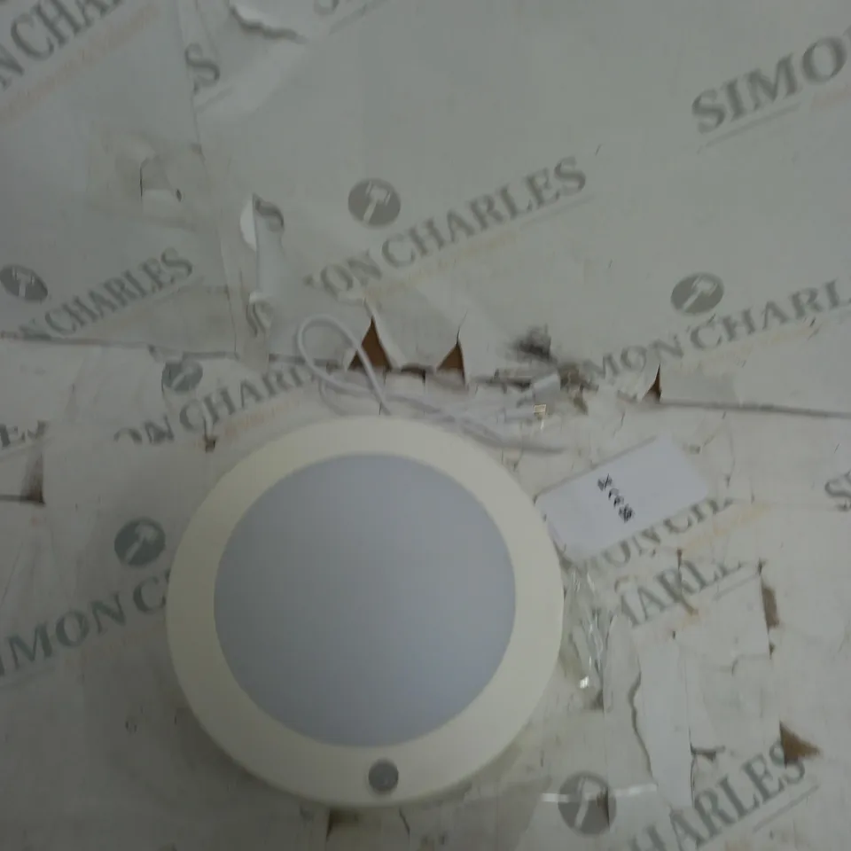 FLIPO PIR RECHARGEABLE CEILING LIGHT