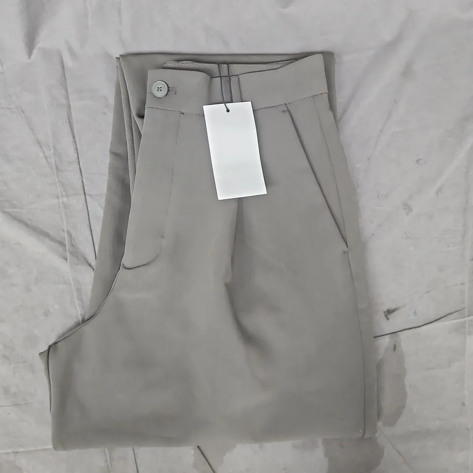 ZARA TROUSERS IN DARK OLIVE SIZE 30