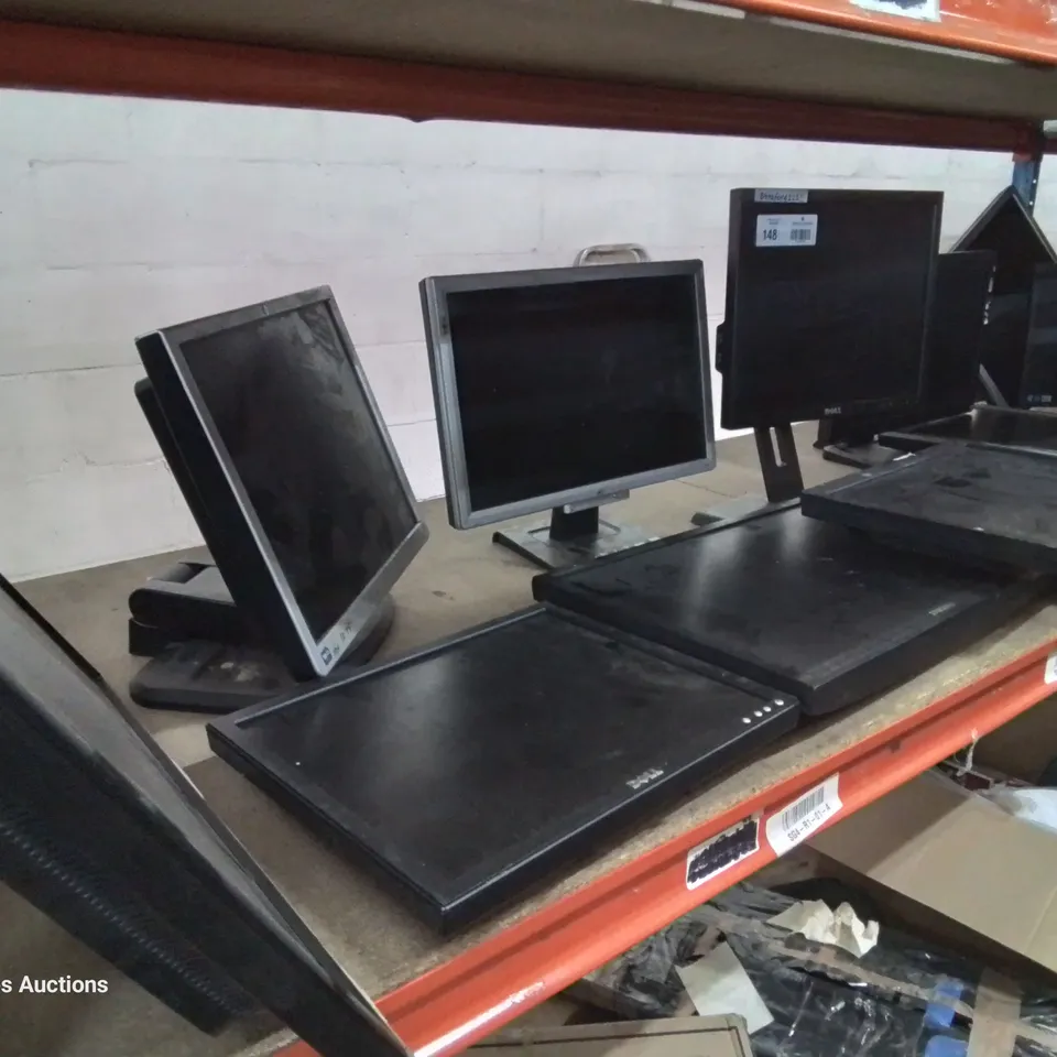 SHELF OF APPROXIMATELY 14 ASSORTED MONITORS INCLUDING HP, SAMSUNG, DELL, ACER.