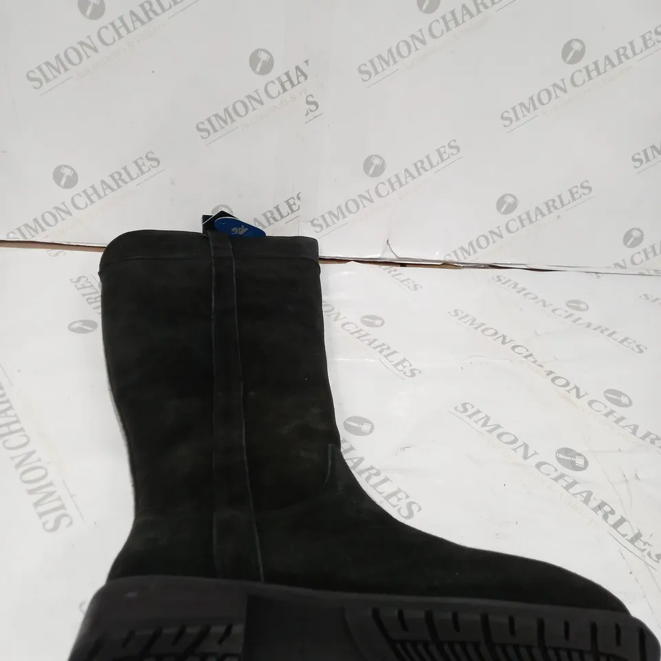 BOXED EMU EXPLORER HERVEY WATERPROOF KNEE BOOTS, BLACK - SIZE 7