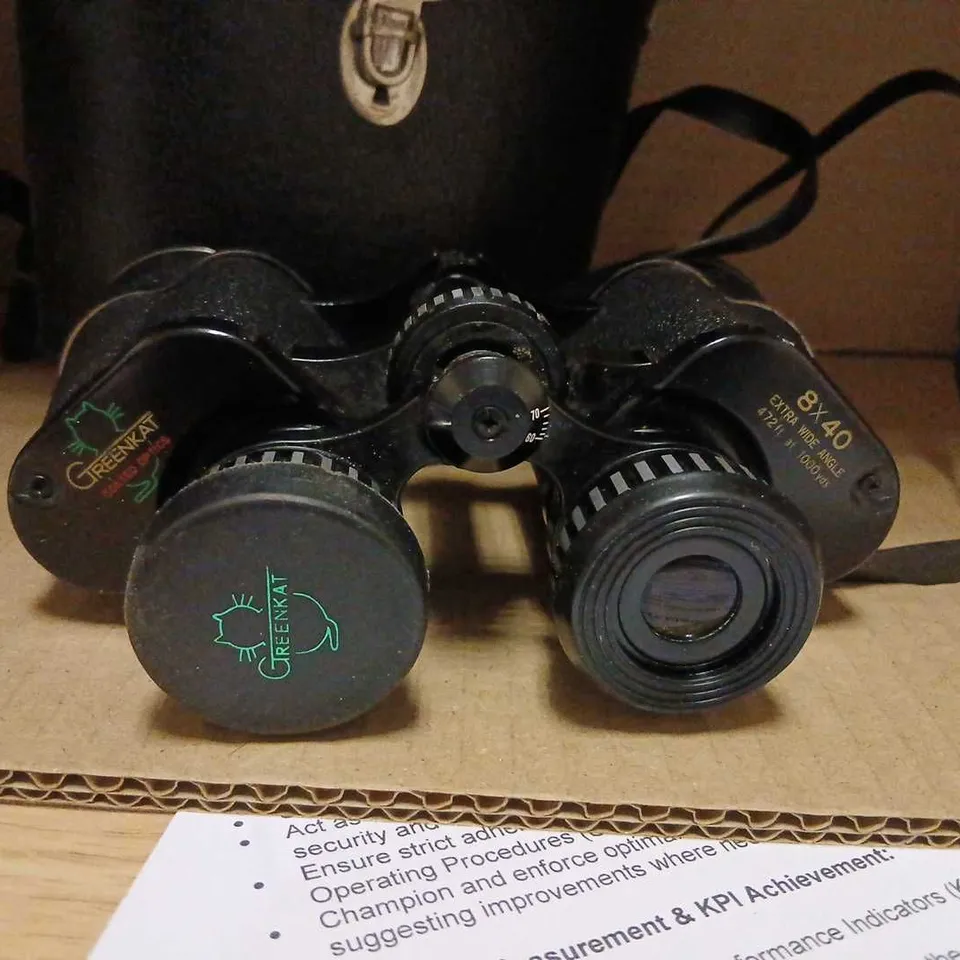 GREENKAT VINTAGE 8X40 BINOCULARS WITH CASE