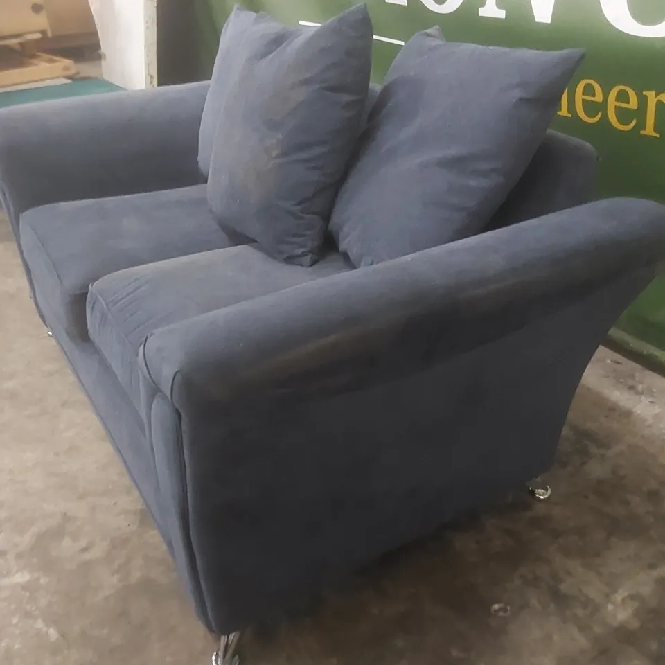 DESIGNER FABRIC UPHOLSTERED 2 SEATER SOFA - NAVY