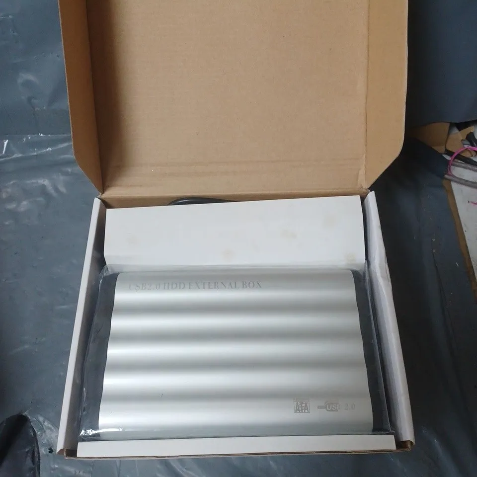 DYNAMODE 3.5" SATA OR IDE HARD DISK ENCLOSURE