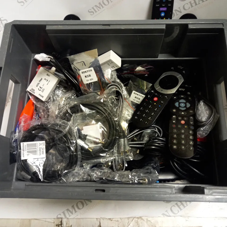 BOX TO CONTAIN APPROX. 30 X ASSORTED TECH PRODUCTS. INCLUDES REMOTES, EAR PIECE, CABLES & LEADS FOR VARIOUS DEVICES