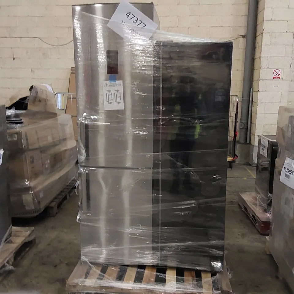 AEG RCB53724VX FREESTANDING 6040 FRIDGE FREEZER AND HOOVER 55CM WIDE LOW FROST COMBI FRIDGE FREEZER - UNPROCESSED RAW RETURNS