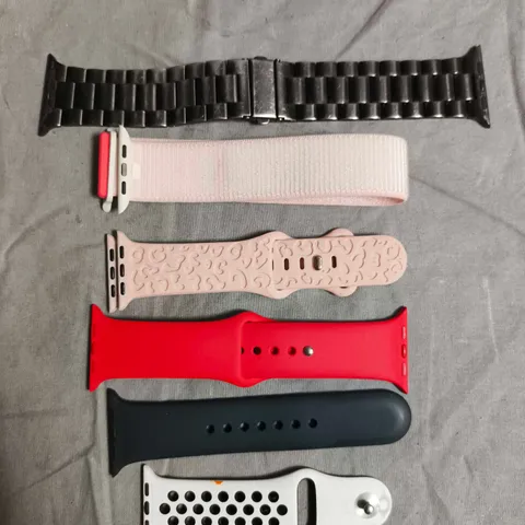 BOX TO INCLUDE LARGE QUANTITY OF ASSORTED WATCH STRAPS IN VARIOUS COLOURS AND STYLES