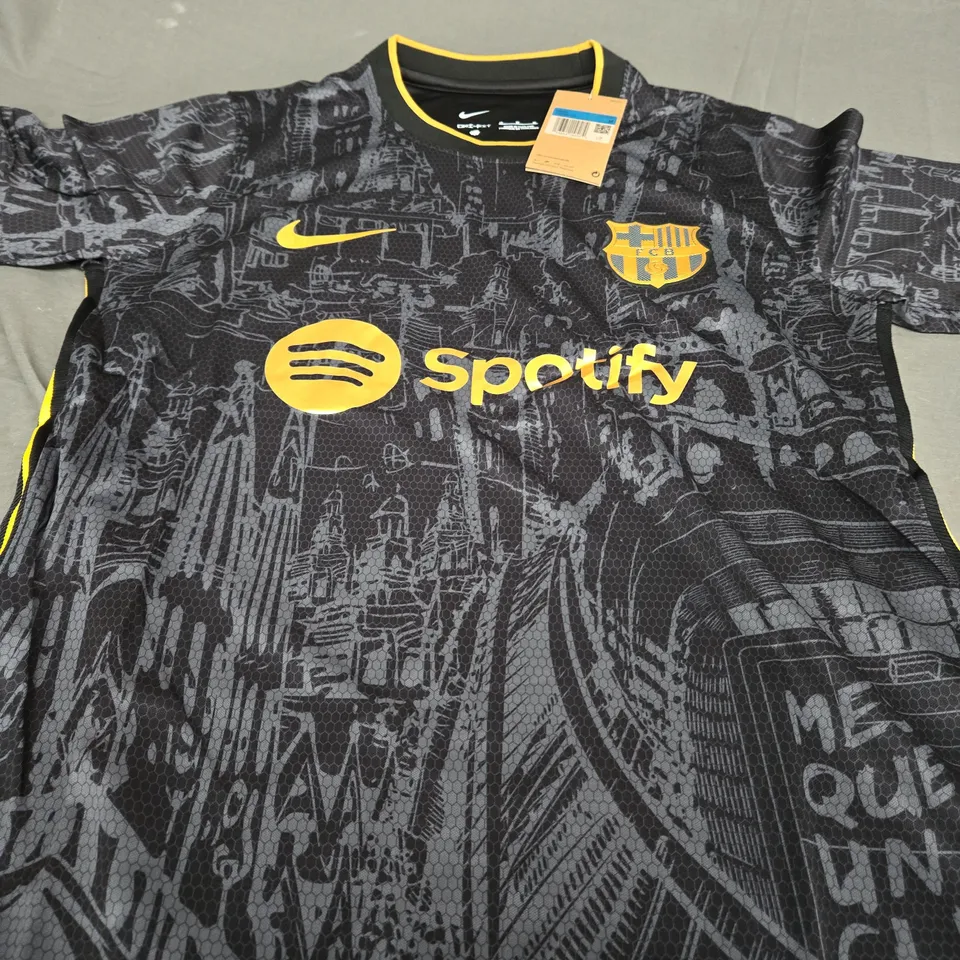 NIKE BARCELONA FOOTBALL CLUB FOOTBALL SHIRT - SIZE MEDIUM