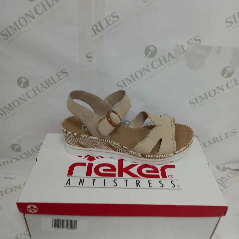 BOXED RIEKER BEIGE RASIED SANDAL SIZE 6 