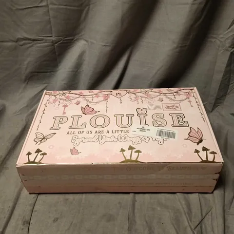 PLOUISE MYSTERY GIFT BOX, SEALED