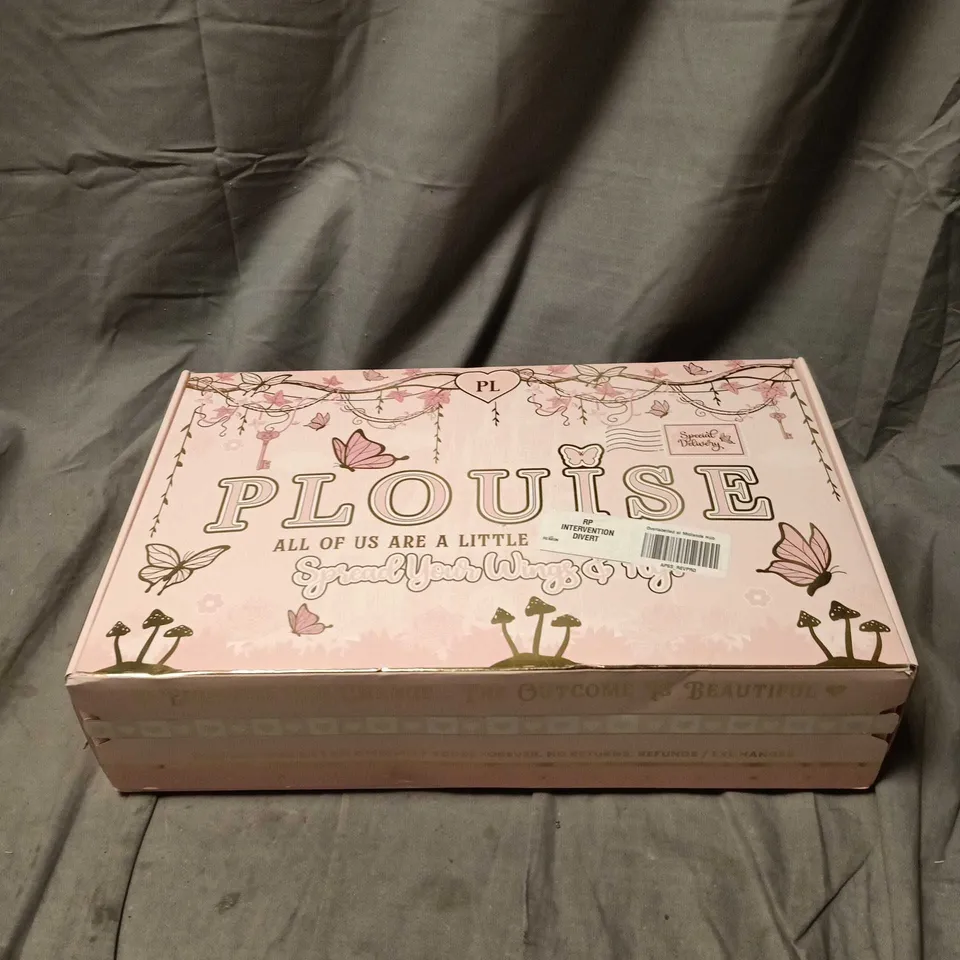 PLOUISE MYSTERY GIFT BOX, SEALED
