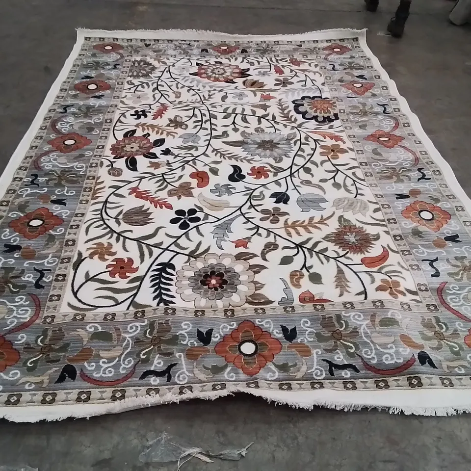 QUALITY DESIGNER AREA RUG - APPROXIMATELY 300X200CM