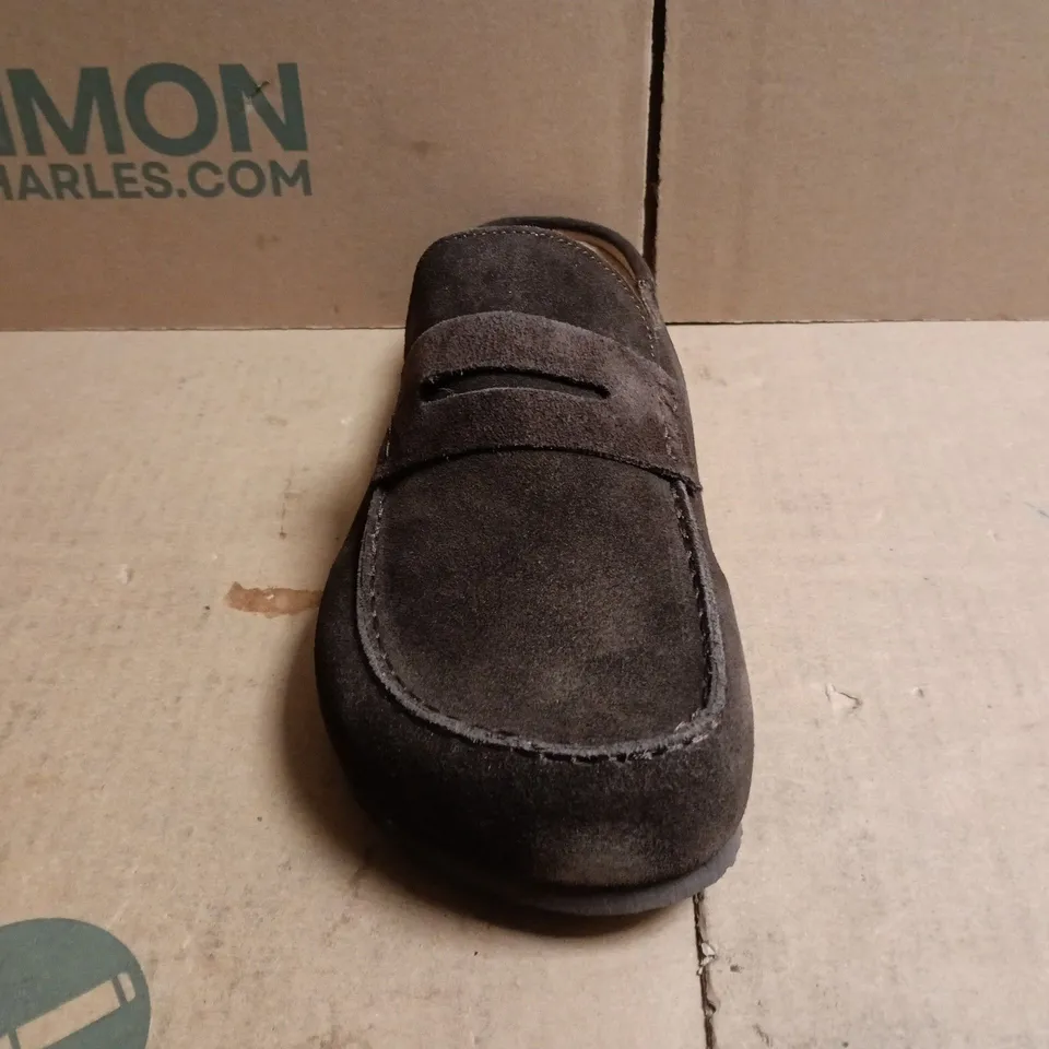 BOXED PAIR OF SNOWIND LOAFERS IN BROWN SIZE EU 41