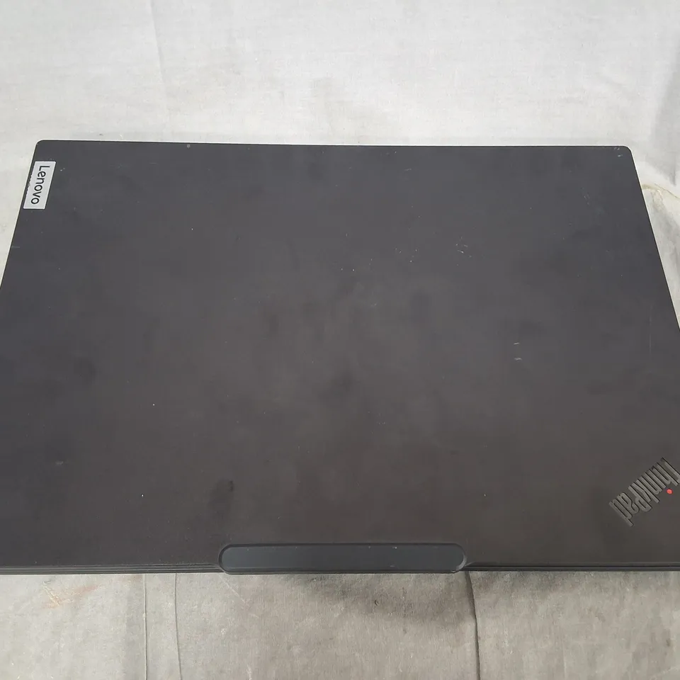 UNBOXED LENOVO THINK PAD P14S GEN 5 INTEL CORE ULTRA 7 LAPTOP IN BLACK