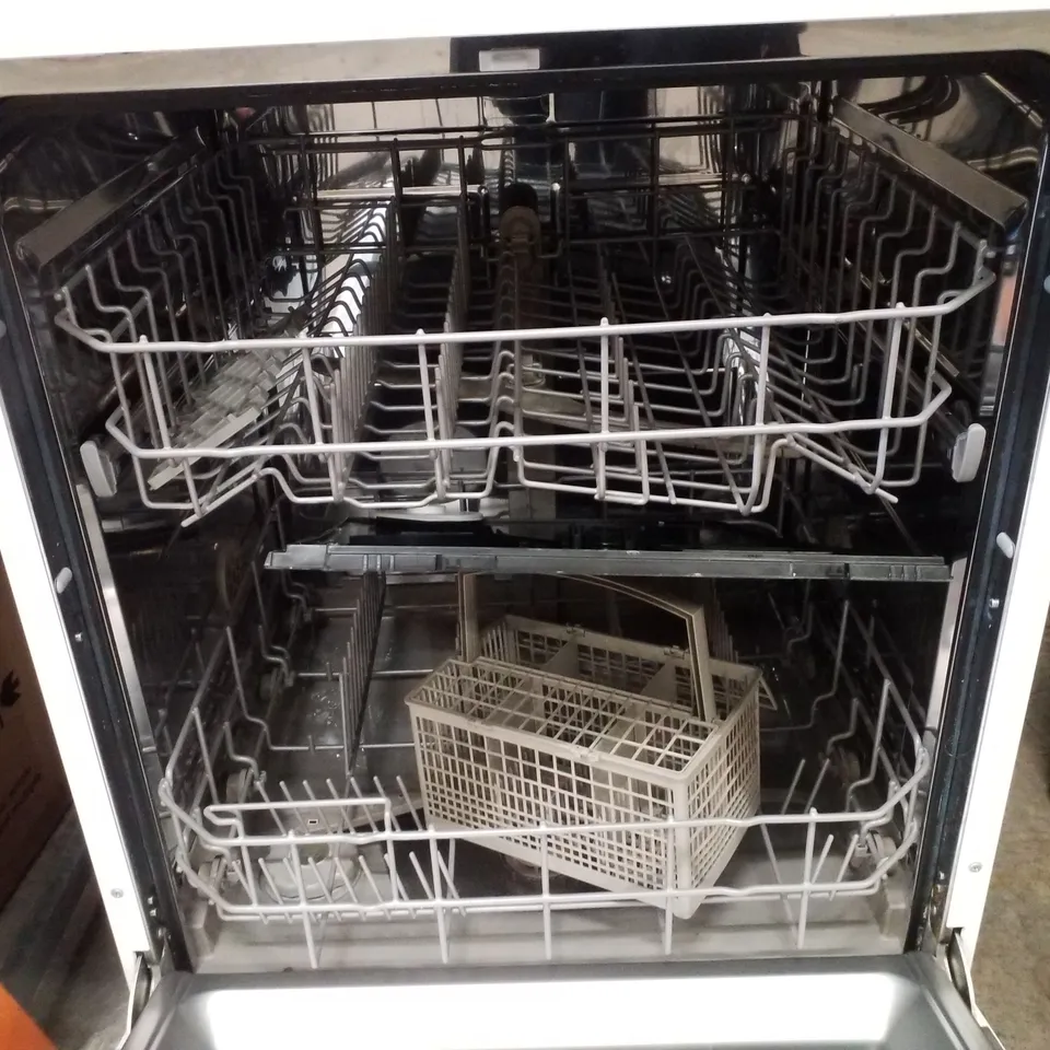 SWAN SDW751150W 12-PLACE FULLSIZE DISHWASHER - WHITE