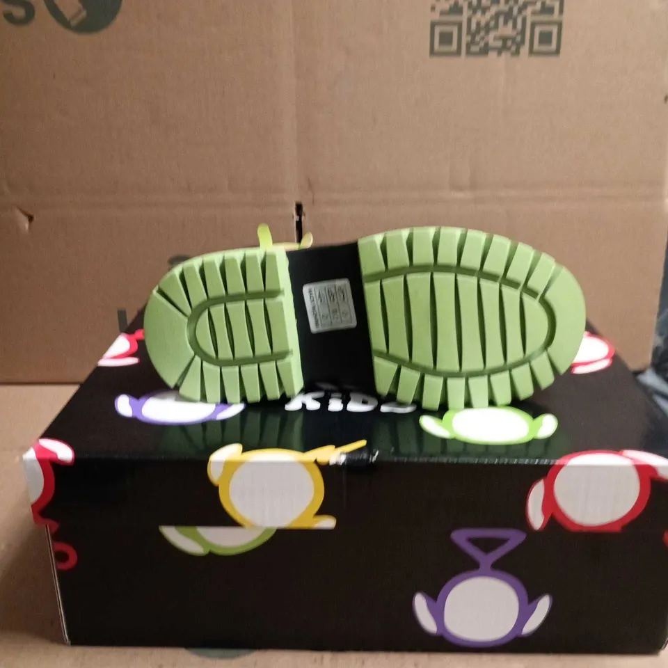KOI KIDZ TUBBYTRONIC DIPSY HEAD BOOTS BLACK AND GREEN SIZE 12