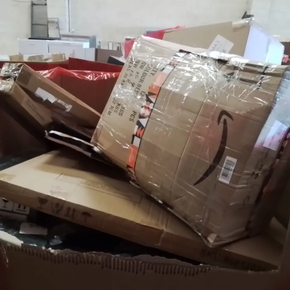 PALLET OF ASSORTED HOUSEHOLD GOODS AND PRODUCTS TO INCLUDE;BABY PLAYMAT,FOAM PUZZLE MAT,TENT