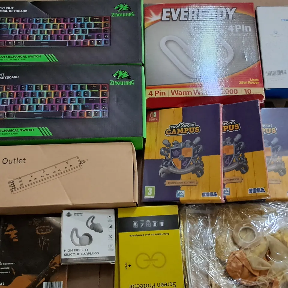 LARGE QUANTITY OF ASSORTED ITEMS TO INCLUDE ZIYOULANG MECHANICAL KEYBOARDS, MULTIFUNCTIONAL OUTLETS AND TWO POINT CAMPUS FOR SWITCH