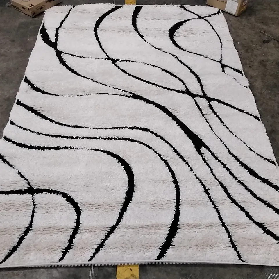 ABSTRACT AREA RUG IVORY/BLACK APPROXIMATELY 160X230CM 