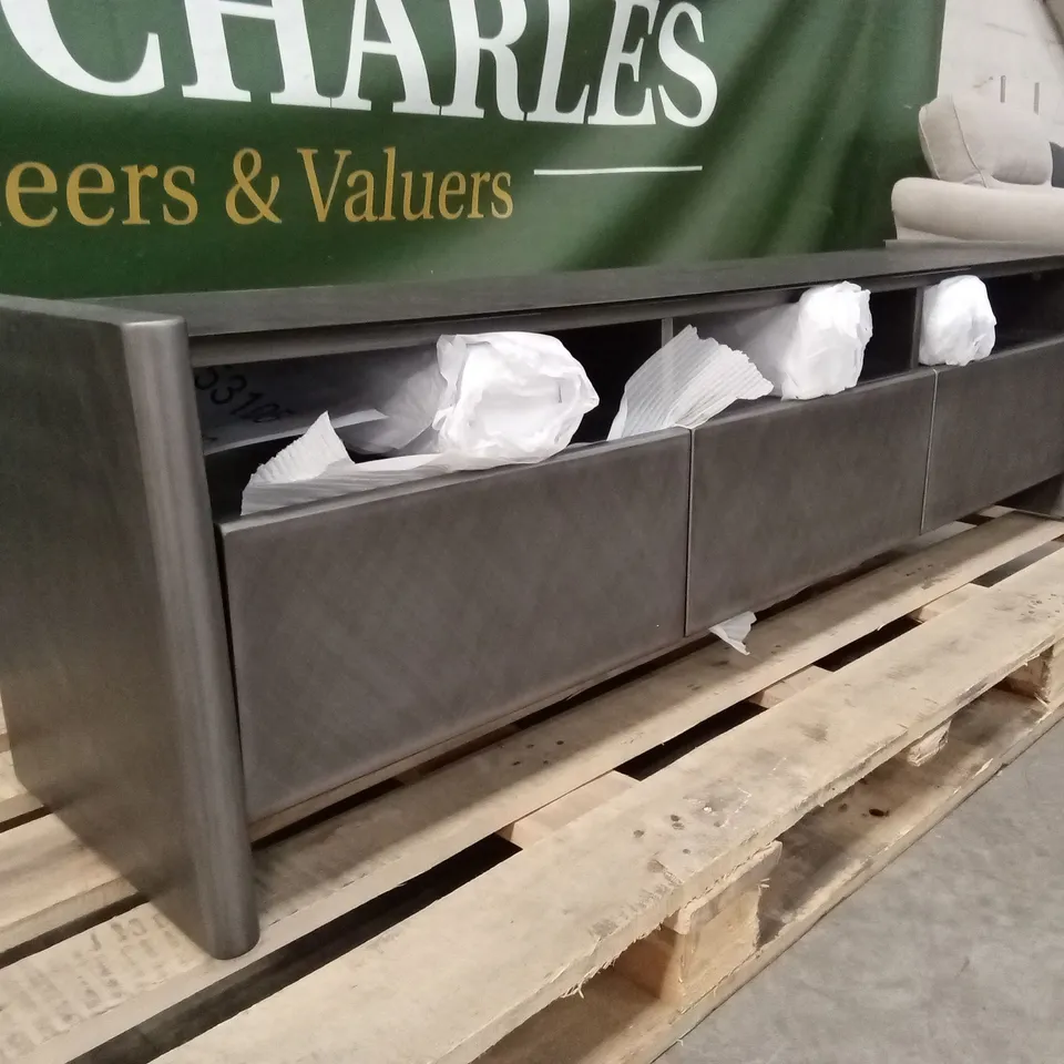 QUALITY DESIGNER LOWBOARD TV UNIT - GREY/BLACK