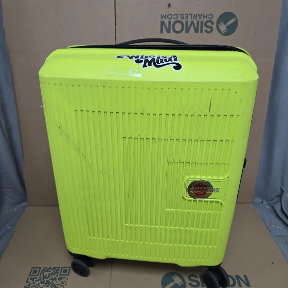 AMERICAN TOURISTER WHEELED SUITCASE IN YELLOW 