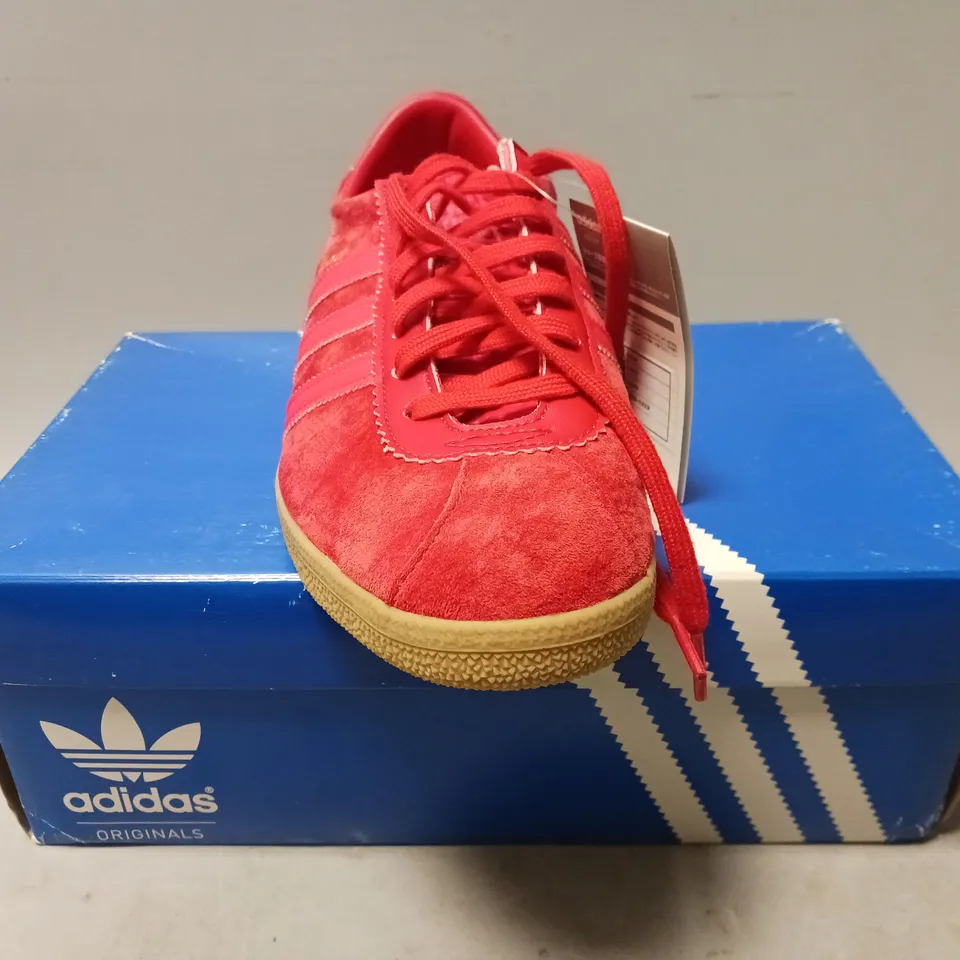 BOXED PAIR OF ADIDAS LONDON SHOES IN RED UK SIZE 9.5