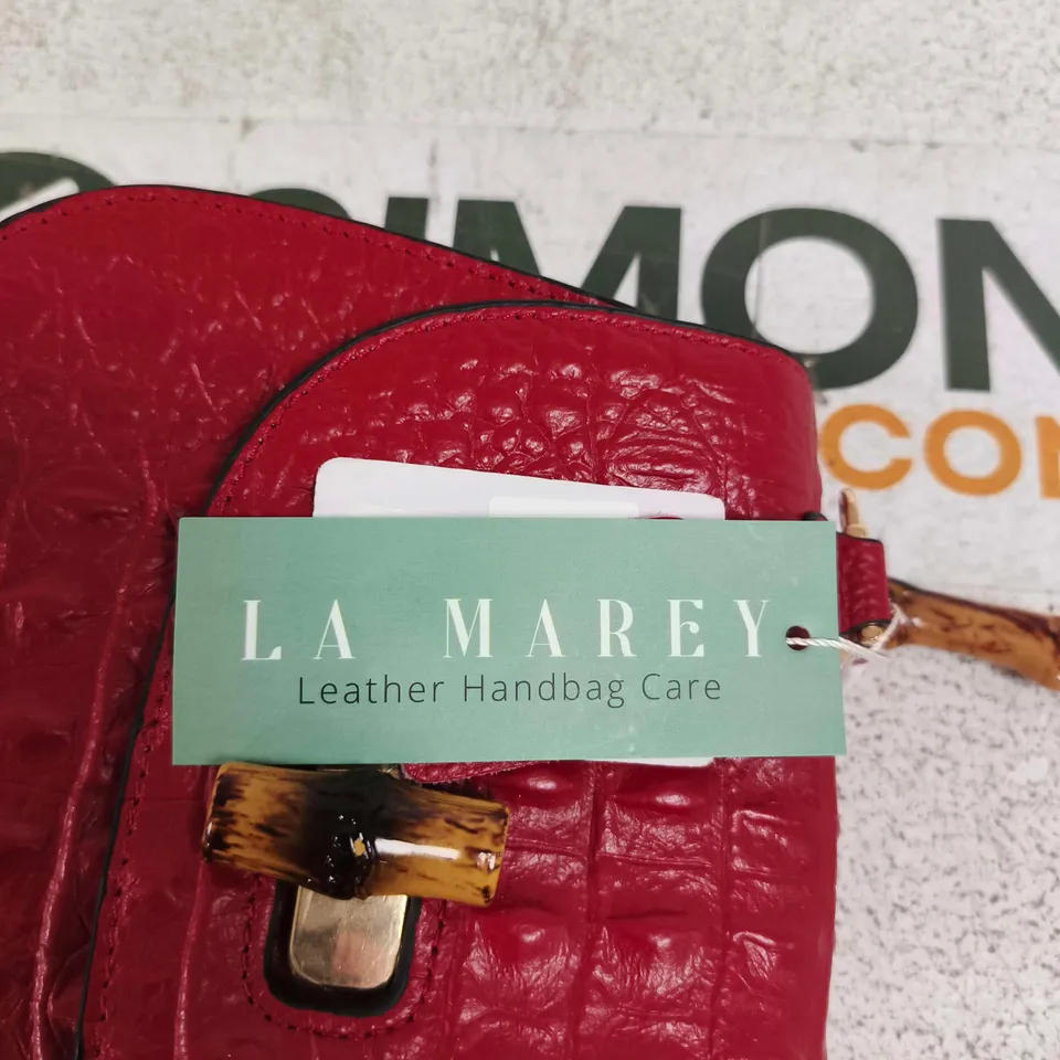 LA MAREY LEATHER HANDBAG – RED CROCODILE-EMBOSSED LEATHER, GOLD-TONE HARDWARE